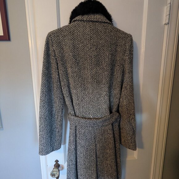 Women knee leght Ann Taylor Loft herringbone coat-Size 6 - Picture 3 of 5